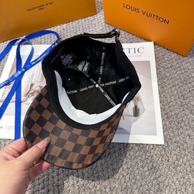 Бейсболка Louis Vuitton Новая бейсболк
