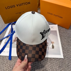 Бейсболка Louis Vuitton Новая бейсболк