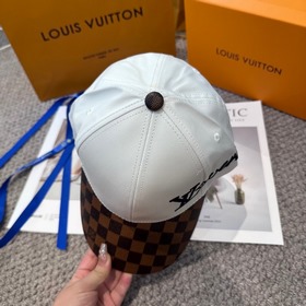 Бейсболка Louis Vuitton Новая бейсболк
