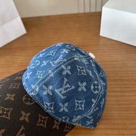 Бейсболка Louis Vuitton Легкая и дышащ