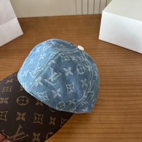 Бейсболка Louis Vuitton Легкая и дышащ
