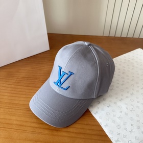 Бейсболка Louis Vuitton Новая бейсболк