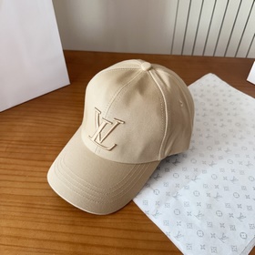 Бейсболка Louis Vuitton Новая бейсболк