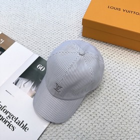 Бейсболка Louis Vuitton Новая бейсболк