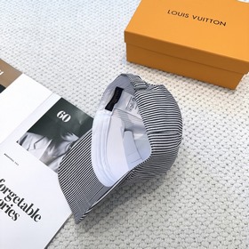 Бейсболка Louis Vuitton Новая бейсболк