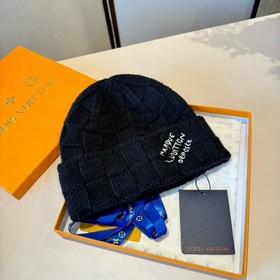 Новая шерстяная шапка Louis Vuitton, б