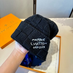 Новая шерстяная шапка Louis Vuitton, б