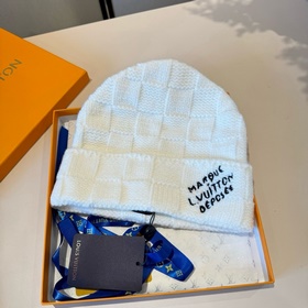 Новая шерстяная шапка Louis Vuitton, б
