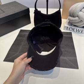 Бейсболка Louis Vuitton Новая бейсболк