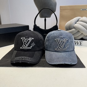 Бейсболка Louis Vuitton Новая бейсболк