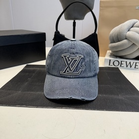 Бейсболка Louis Vuitton Новая бейсболк