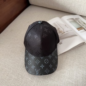 Бейсболка Louis Vuitton Легкая и дышащ