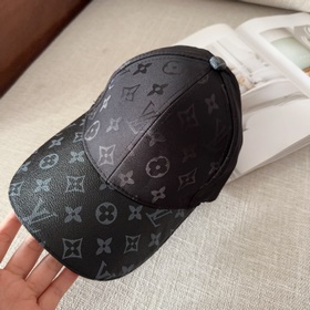 Бейсболка Louis Vuitton Легкая и дышащ