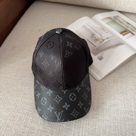 Бейсболка Louis Vuitton Легкая и дышащ