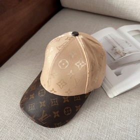 Бейсболка Louis Vuitton Легкая и дышащ