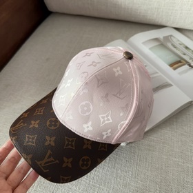 Бейсболка Louis Vuitton Легкая и дышащ