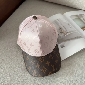 Бейсболка Louis Vuitton Легкая и дышащ