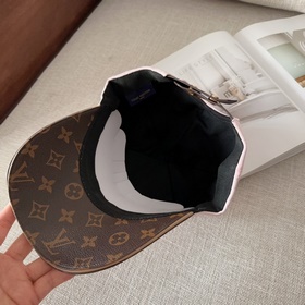 Бейсболка Louis Vuitton Легкая и дышащ