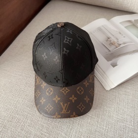 Бейсболка Louis Vuitton Легкая и дышащ