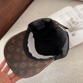 Бейсболка Louis Vuitton Легкая и дышащ