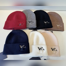 Бейсболка Louis Vuitton Новая вязаная