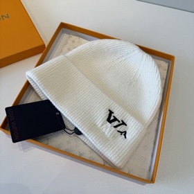 Бейсболка Louis Vuitton Новая вязаная 