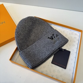 Бейсболка Louis Vuitton Новая вязаная 