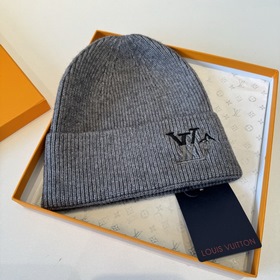 Бейсболка Louis Vuitton Новая вязаная 