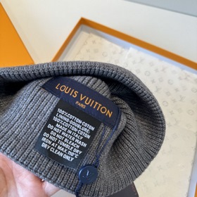 Бейсболка Louis Vuitton Новая вязаная 