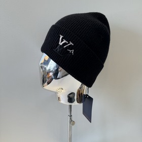 Бейсболка Louis Vuitton Новая вязаная