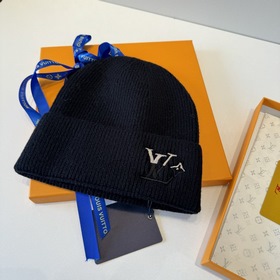 Бейсболка Louis Vuitton Новая вязаная 