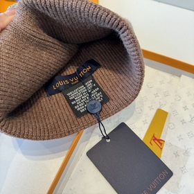 Бейсболка Louis Vuitton Новая вязаная 