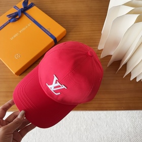Бейсболка Louis Vuitton Новая бейсболк