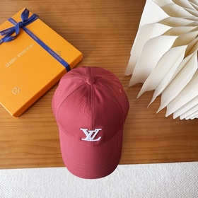 Бейсболка Louis Vuitton Новая бейсболк