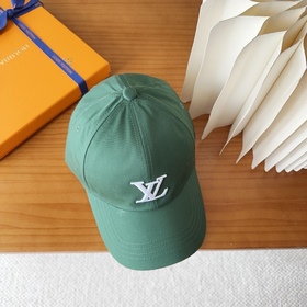 Бейсболка Louis Vuitton Новая бейсболк