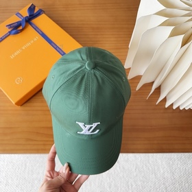 Бейсболка Louis Vuitton Новая бейсболк