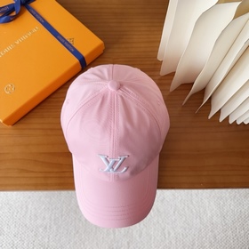 Бейсболка Louis Vuitton Новая бейсболк