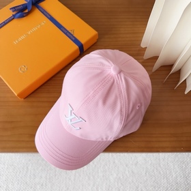 Бейсболка Louis Vuitton Новая бейсболк