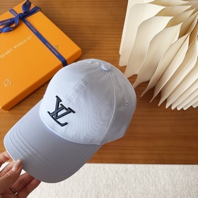 Бейсболка Louis Vuitton Новая бейсболк