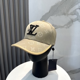 Бейсболка Louis Vuitton Новая бейсболк
