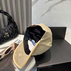 Бейсболка Louis Vuitton Новая бейсболк