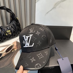 Бейсболка Louis Vuitton Новая бейсболк