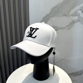 Бейсболка Louis Vuitton Новая бейсболк
