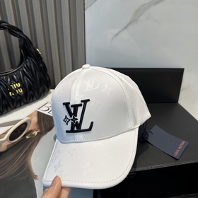 Бейсболка Louis Vuitton Новая бейсболк