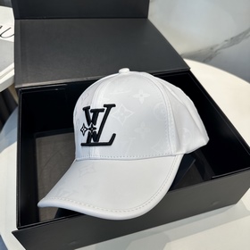 Бейсболка Louis Vuitton Новая бейсболк