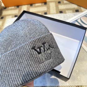 Товары Louis Vuitton, вязаная шерстяна