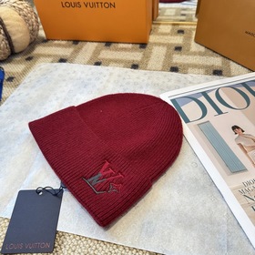 Товары Louis Vuitton, вязаная шерстяна