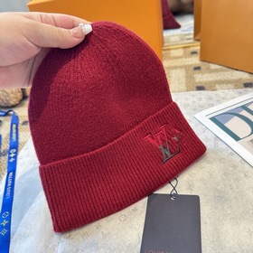 Товары Louis Vuitton, вязаная шерстяна