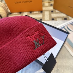 Товары Louis Vuitton, вязаная шерстяна