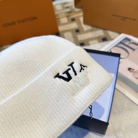 Товары Louis Vuitton, вязаная шерстяна